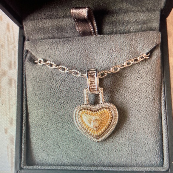 NWOT - Diamonds International Diamond Heart Necklace* - Picture 8 of 10